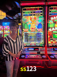 A Ascensão dos Esportes Eletrônicos: Um Novo Paradigma no Entretenimento